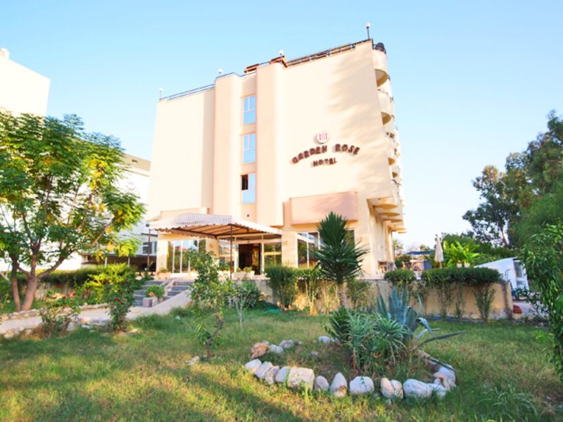 Larissa Palm Beach 34681