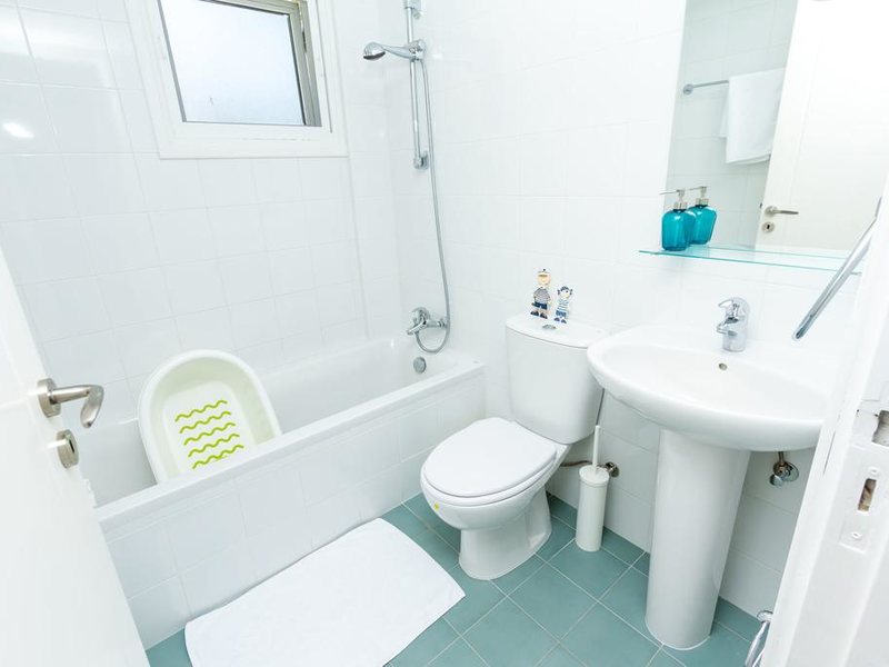 Larnaca Golden Beach Apts  291629