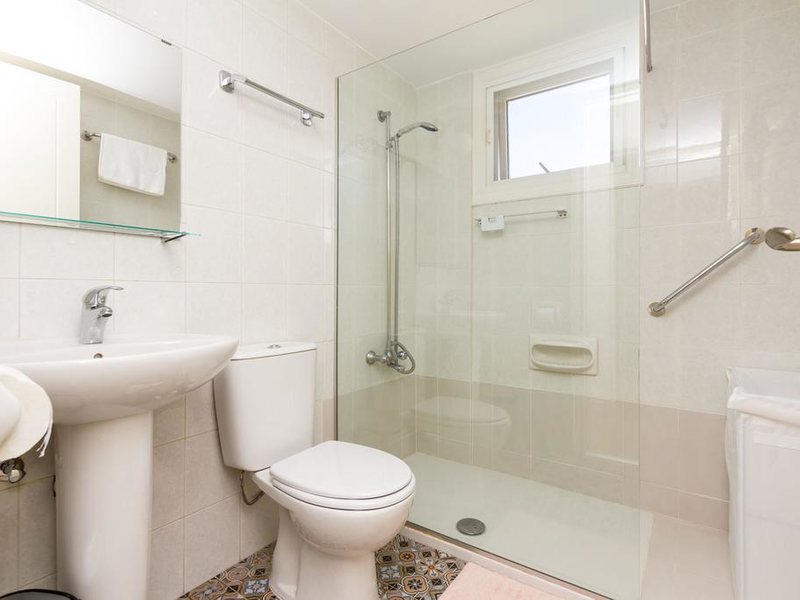 Larnaca Golden Beach Apts  291632