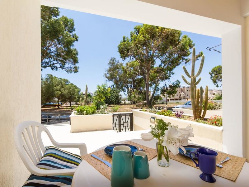 Larnaca Golden Beach Apts  291634