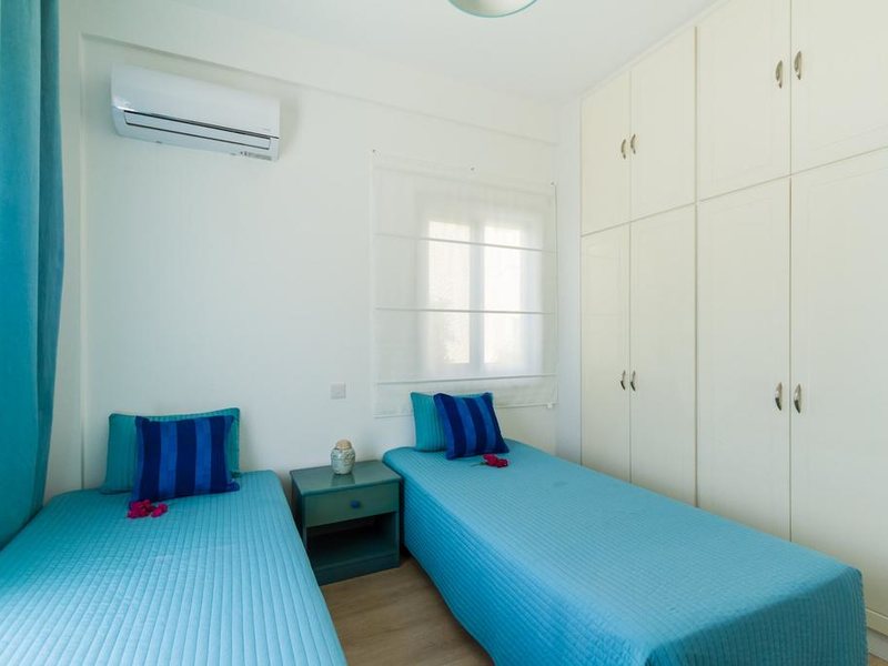 Larnaca Golden Beach Apts  291640