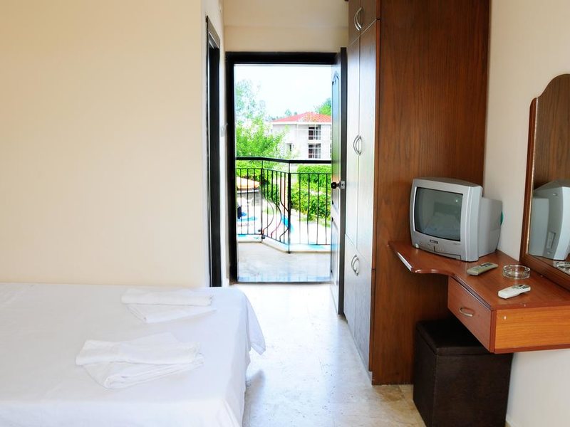 Las Palmeras Hotel 190439