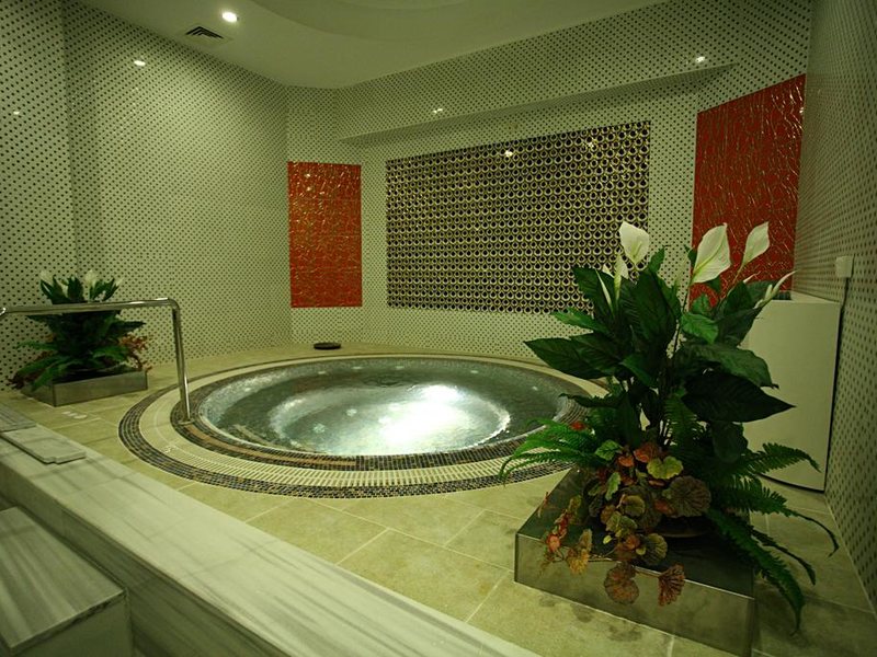 Latanya Palm Hotel 280236