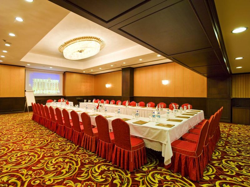 Latanya Palm Hotel 280240