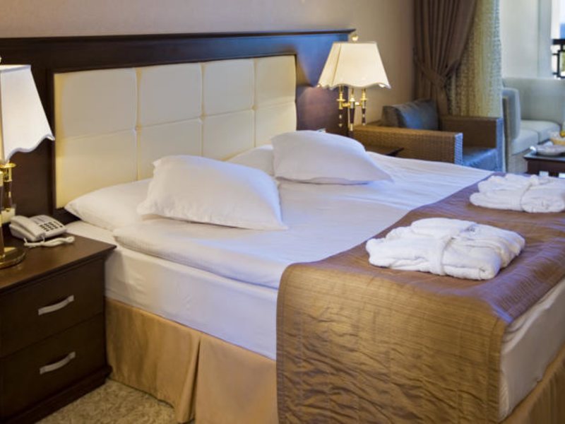 Latanya Park Resort  93911