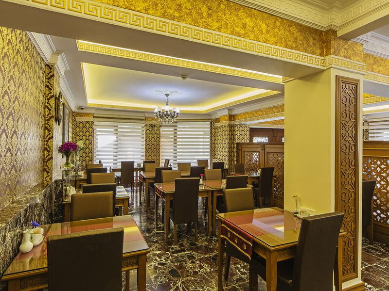 Lausos Hotel 242540