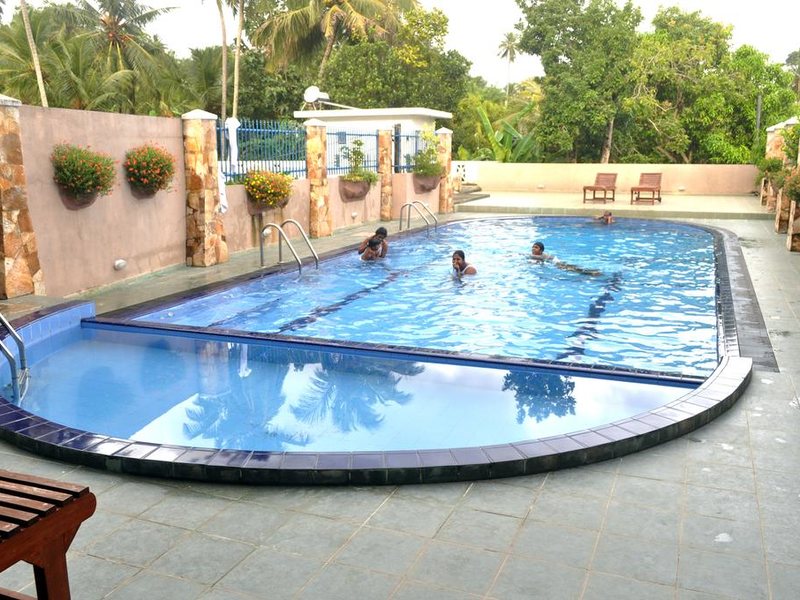 Lavendish Beach Resort 108015