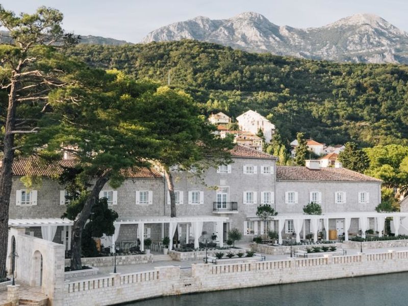 Lazure Hotel & Marina  283291