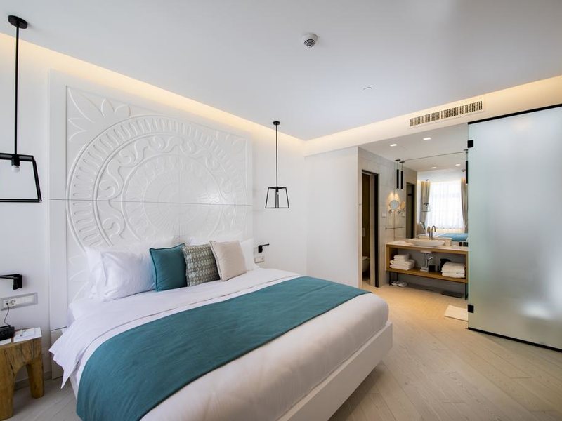 Lazure Hotel & Marina  283292