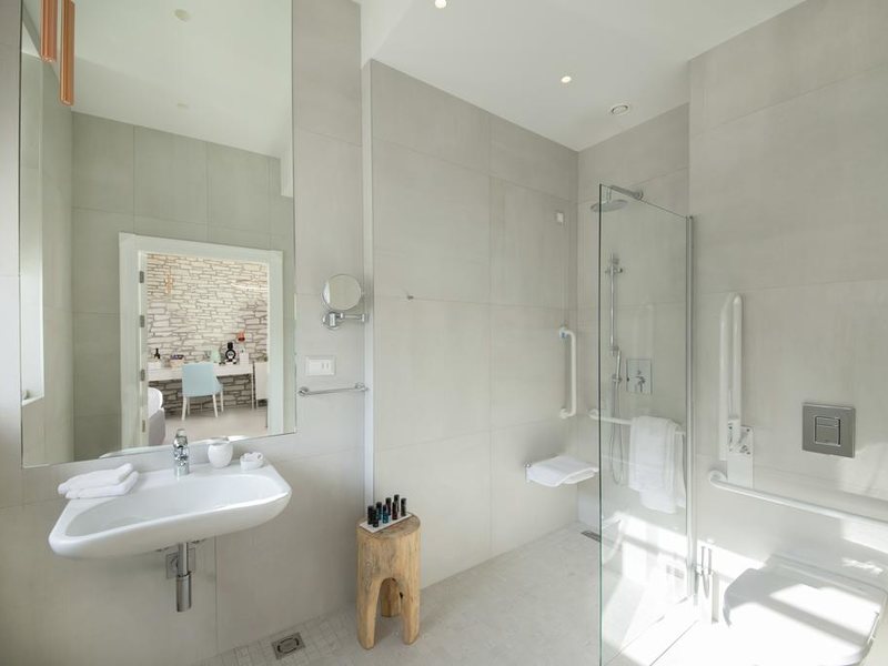 Lazure Hotel & Marina  283293