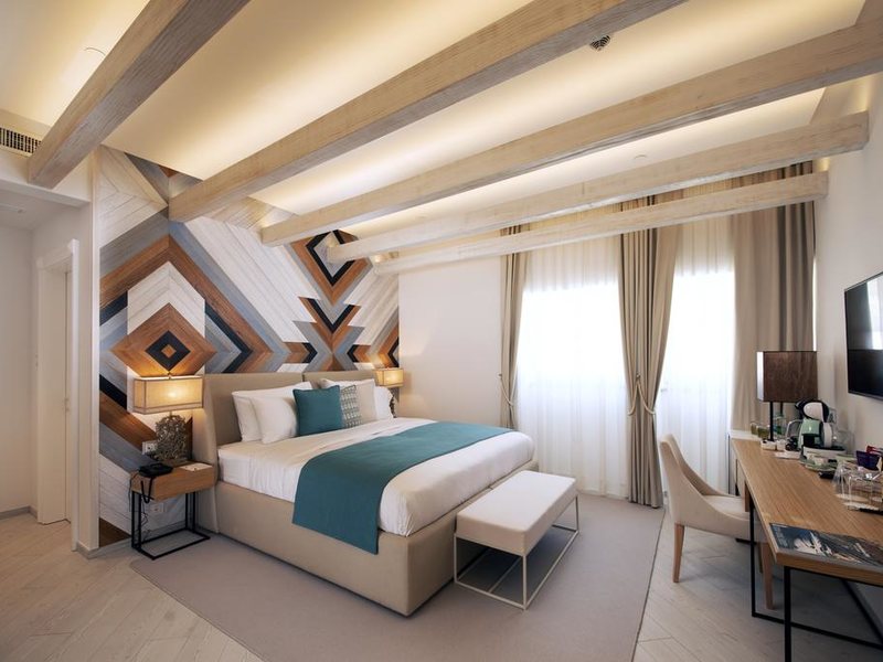 Lazure Hotel & Marina  283301