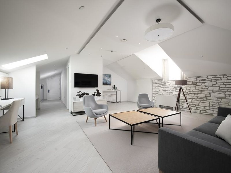 Lazure Hotel & Marina  283303