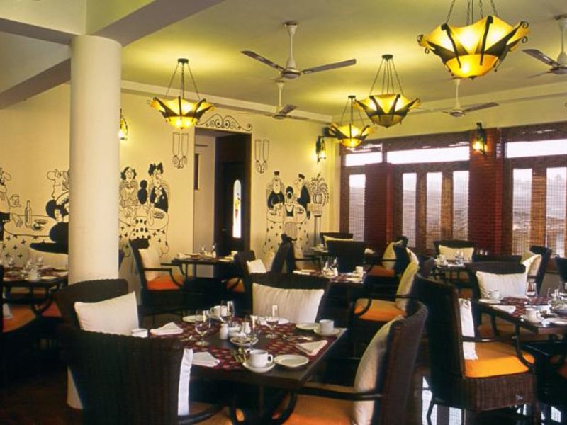 Lazy Lagoon Portico Suites  113652