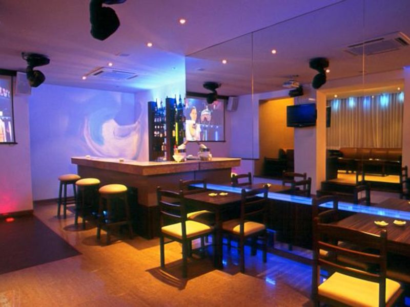 Lazy Lagoon Portico Suites  113655