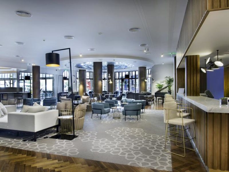 Le Meridien Abu Dhabi 310000