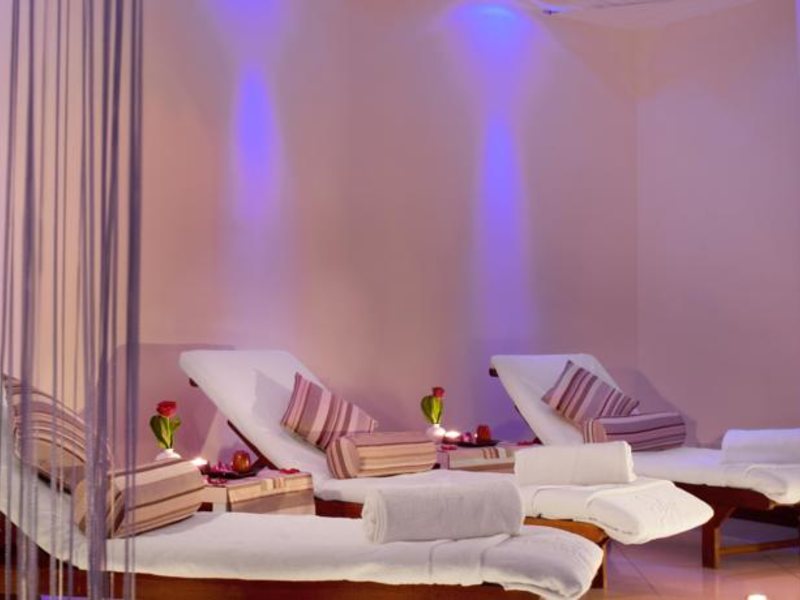 Le Meridien Al Aqah Beach Resort 47704