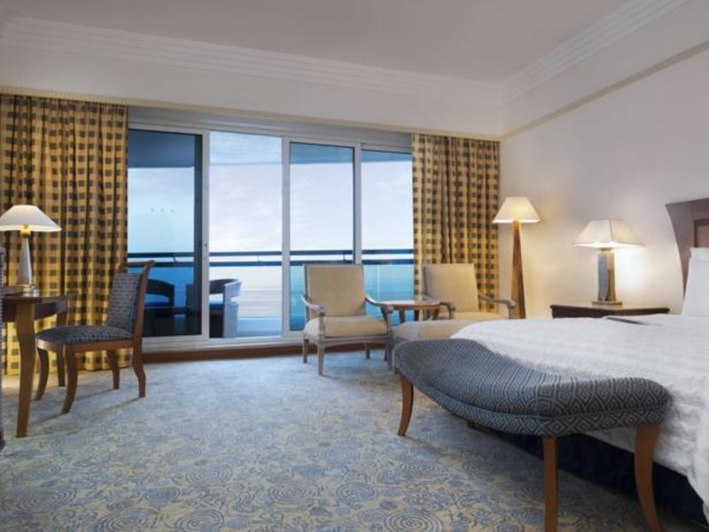 Le Meridien Al Aqah Beach Resort 47721