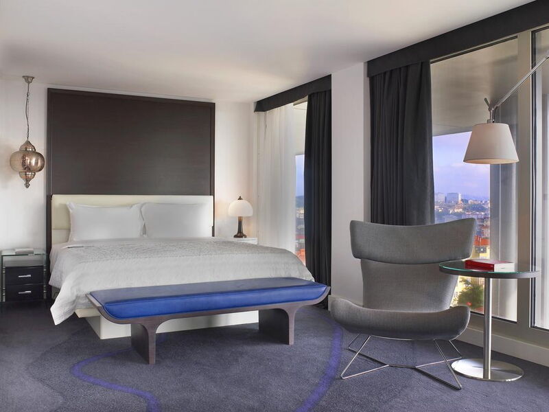 Le Meridien Istanbul  242645