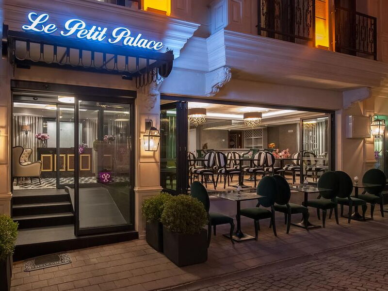 Le Petit Palace Hotel 242704