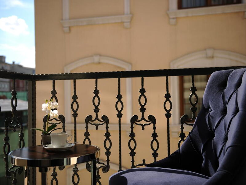 Le Petit Palace Hotel 242722