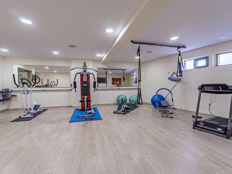 Lefkoniko Beach Icarus Suites 250813