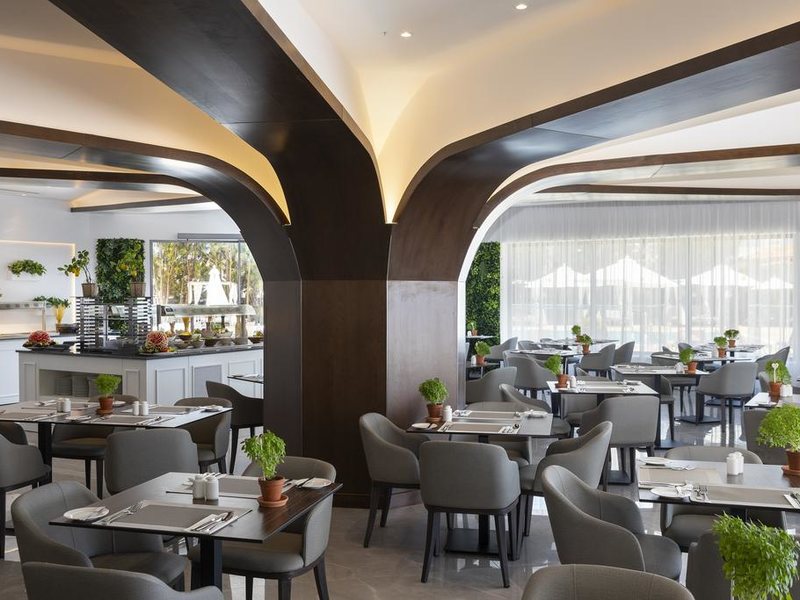 Leonardo Crystal Cove Hotel & Spa 291136