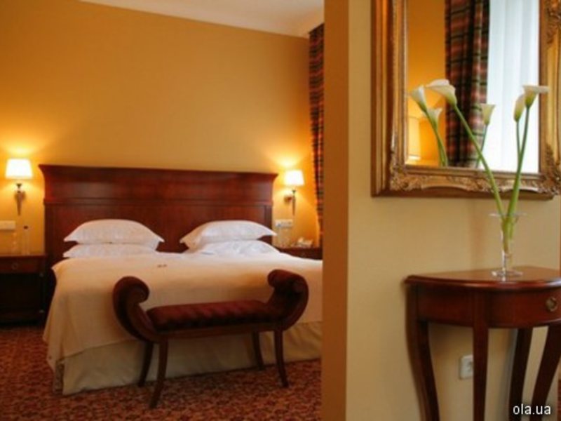 Leopolis Hotel 12377