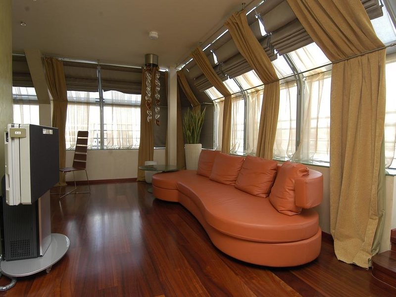 Les Fleurs Boutique Hotel 210898