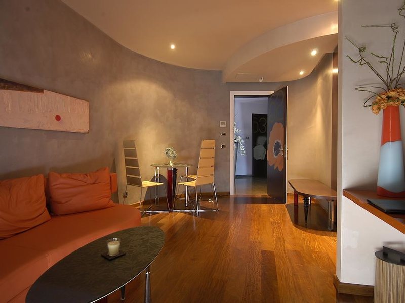 Les Fleurs Boutique Hotel 210918