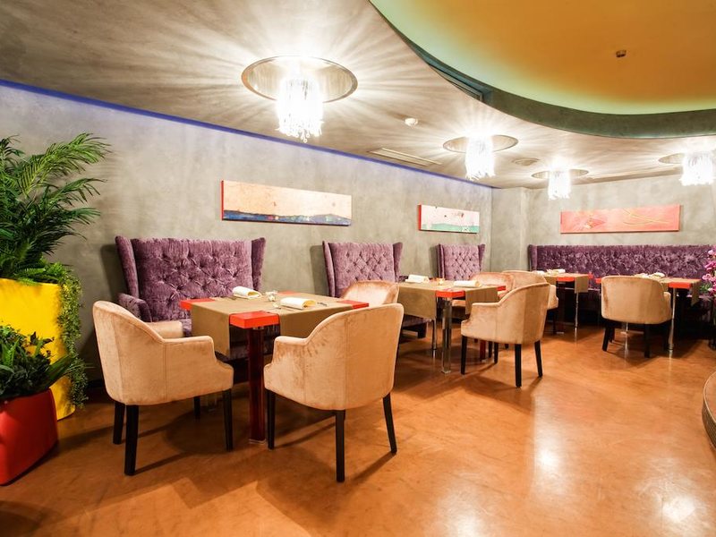 Les Fleurs Boutique Hotel 210920