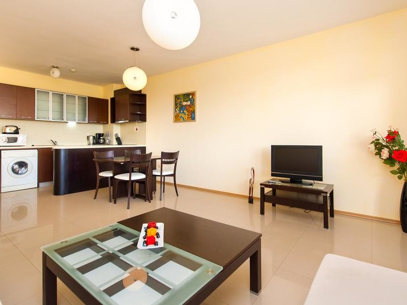 Lighthouse Apartments & Villas 311618