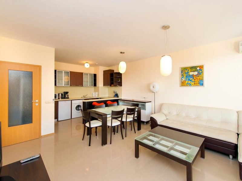 Lighthouse Apartments & Villas 311621