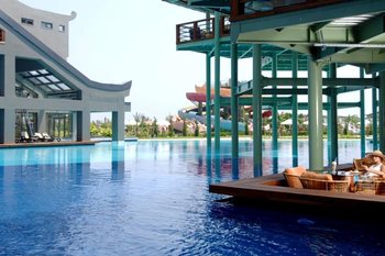 Limak Lara Deluxe Hotel