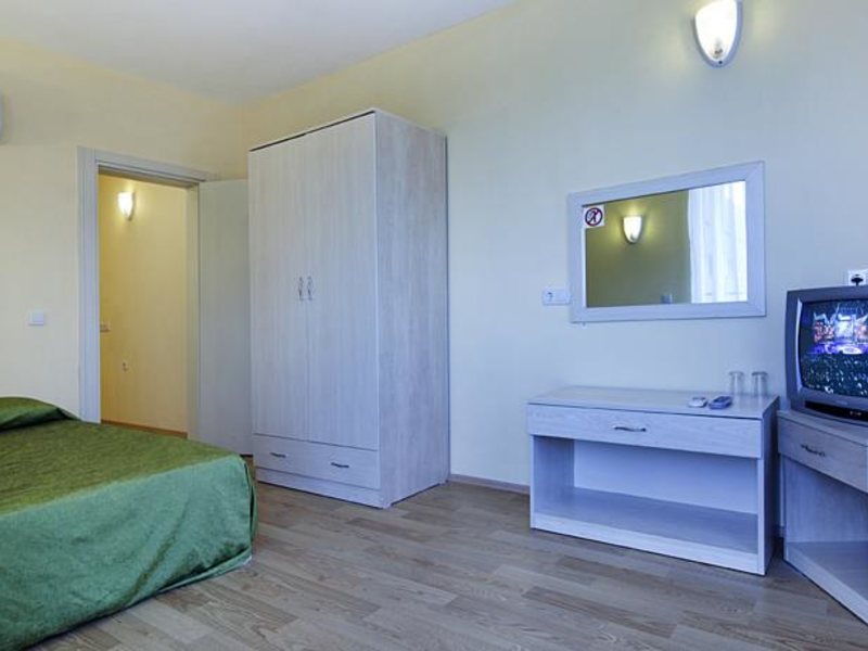 Limoncello Garden Hotel  (ex 93850