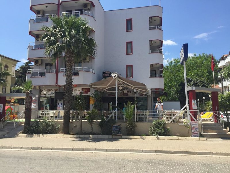 London Blue Hotel 196608