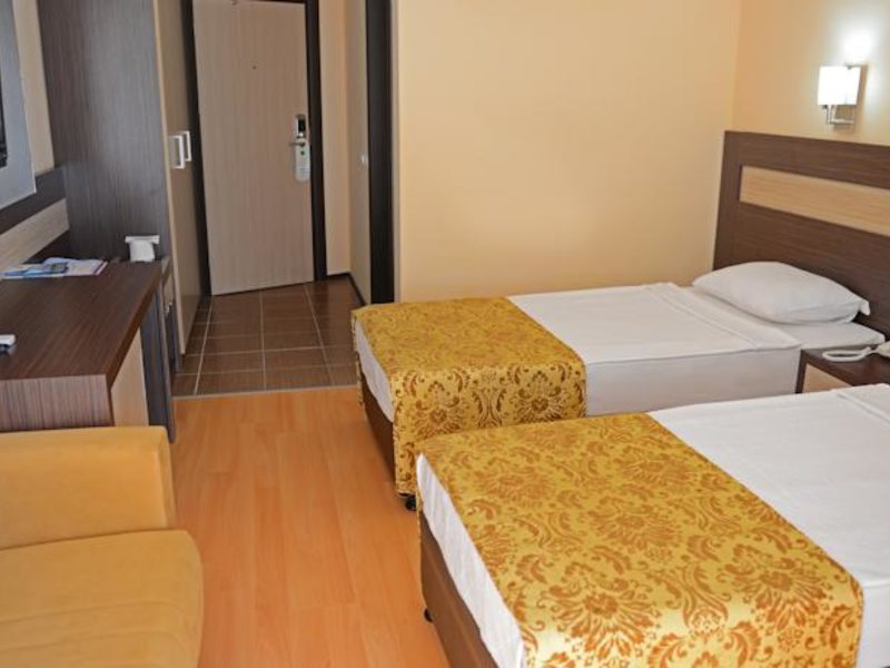 Lonicera World Hotel 94302