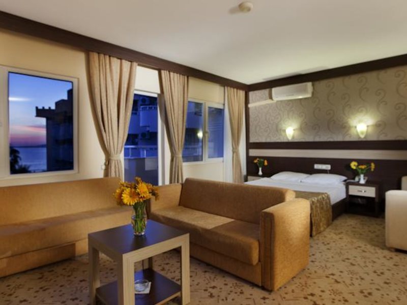 Lonicera World Hotel 94306