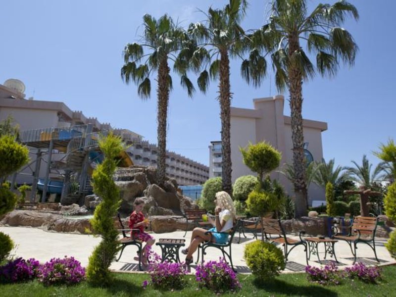 Lonicera World Hotel 94308