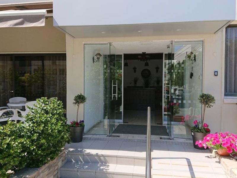 Lordos Hotel Apts 290545