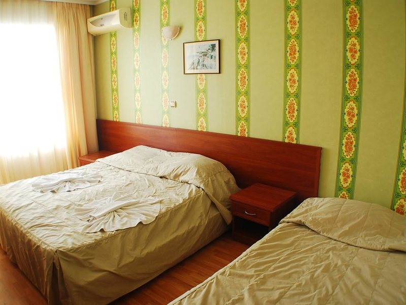 Lotos (Balchik)  166143