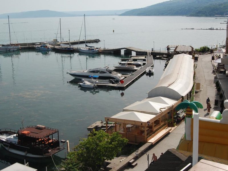 Lotos (Balchik)  166144