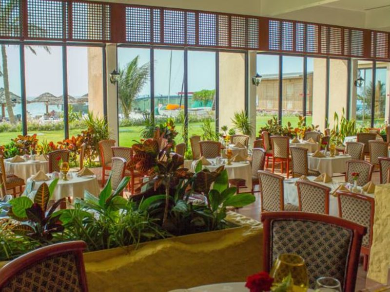 Lou Lou A Beach Resort 118024