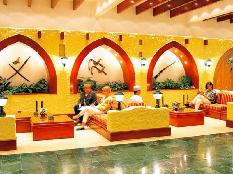 Lou Lou A Beach Resort 118036