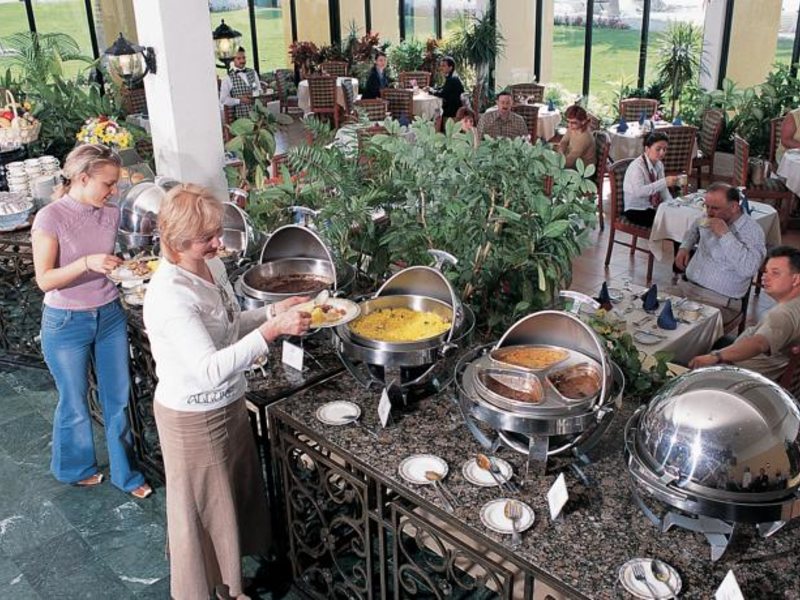 Lou Lou A Beach Resort 118038