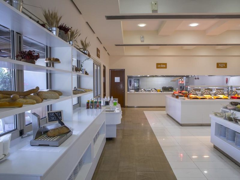 Louis Althea Beach 289654