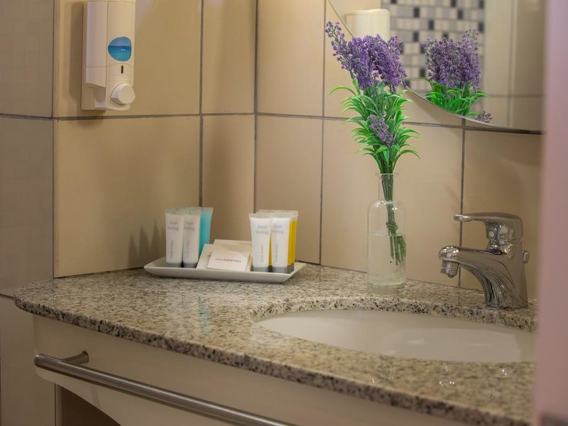 Louis Althea Beach 289662