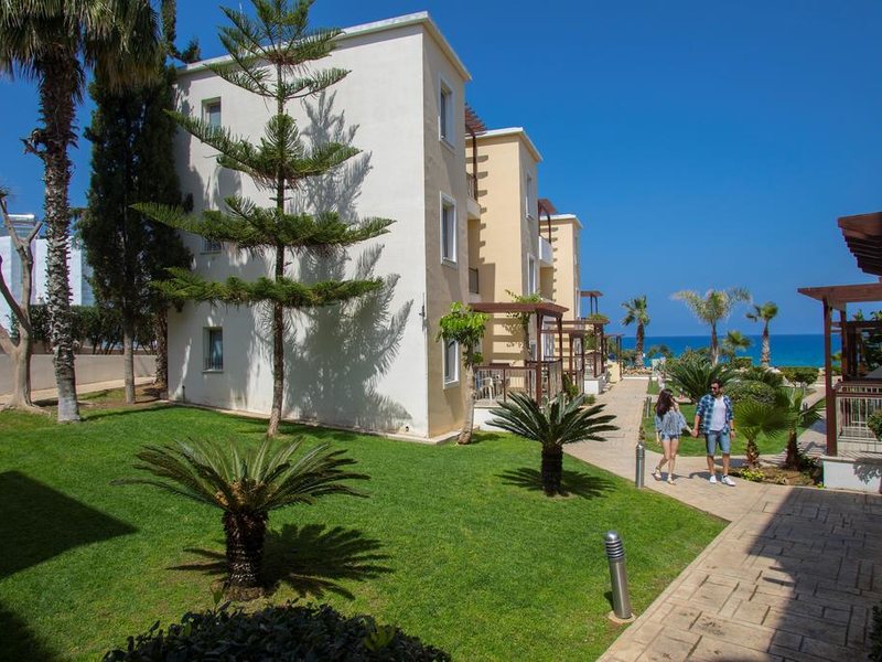 Louis Althea Beach 289670