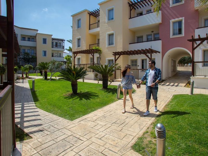 Louis Althea Beach 289671