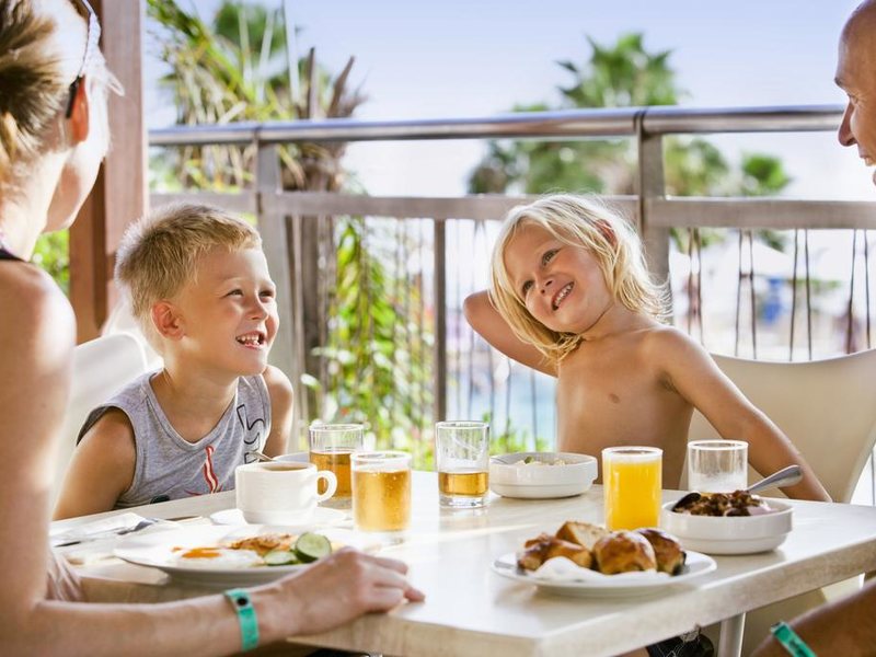 Louis Althea Beach 289675