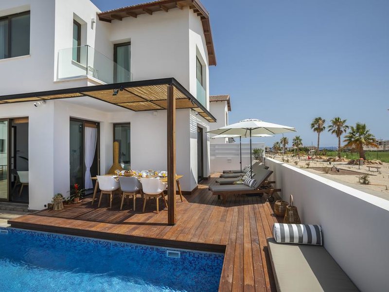 Louis Chris Le Mare Luxury Villa 291933